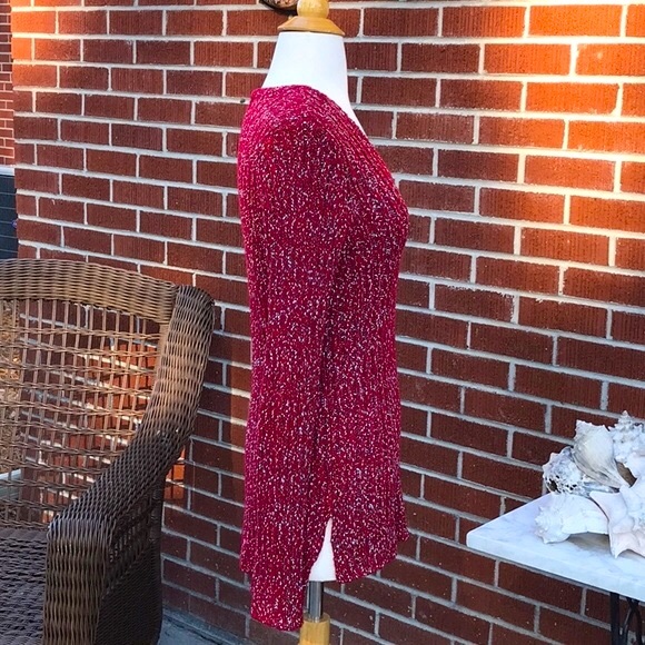 Jones New York Red V Neck Sweater withh Bell Sleeves Size Medium - Picture 4 of 11